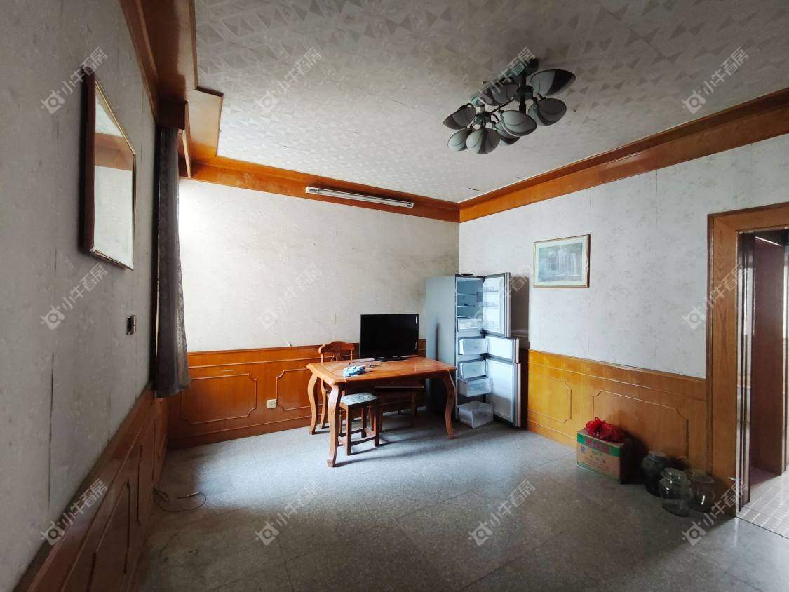 镇江教师新村在售二手房源室内图_小牛看房
