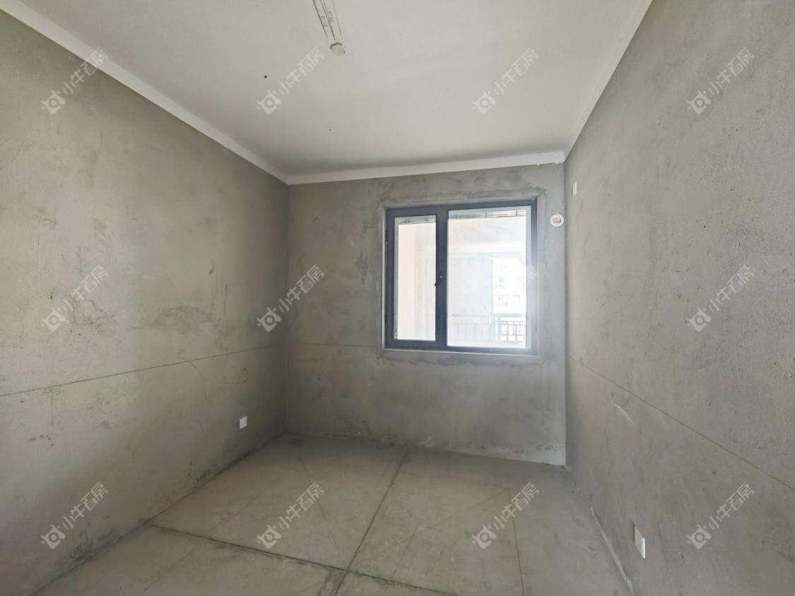 镇江荣城国际（中央公馆）在售二手房源室内图_小牛看房