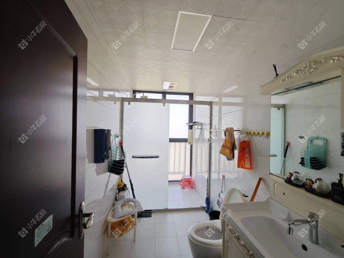 镇江世纪豪都在售二手房源室内图_小牛看房