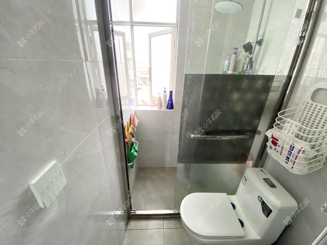 镇江凤凰新村在售二手房源室内图_小牛看房