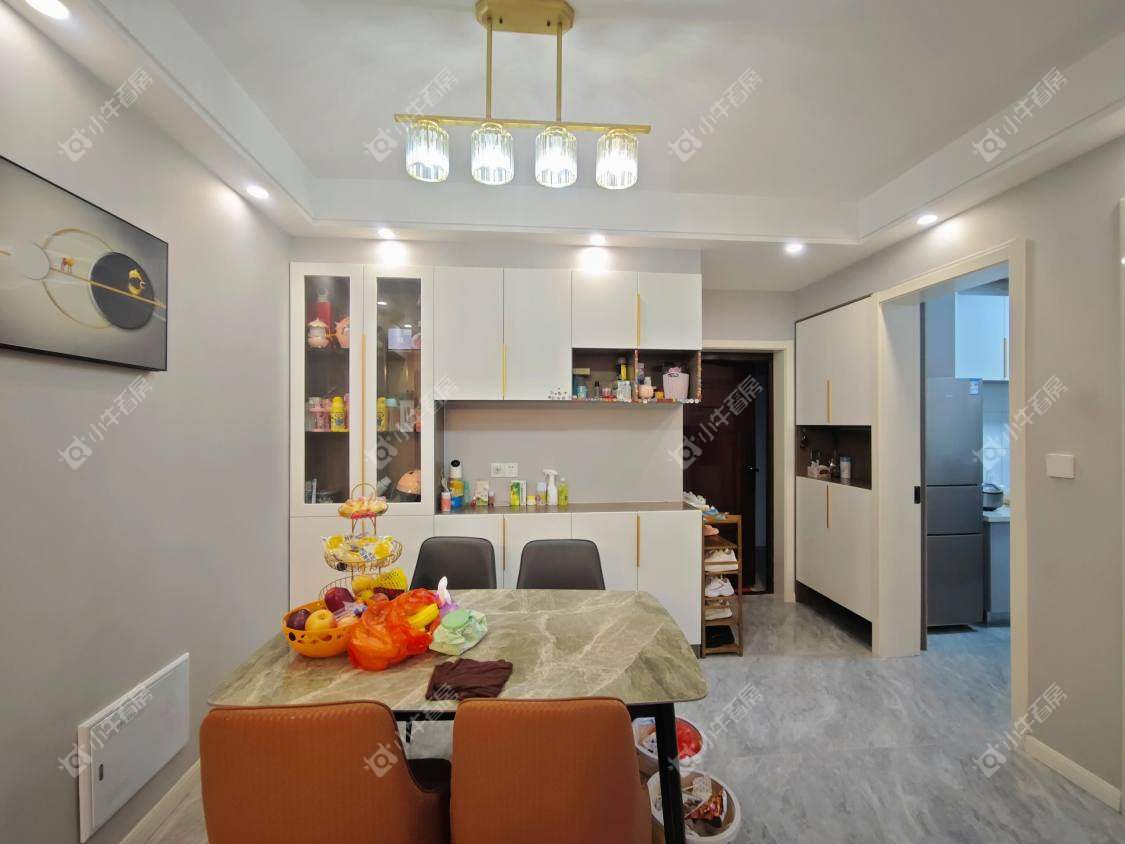 镇江嘉荟新城在售二手房源室内图_小牛看房