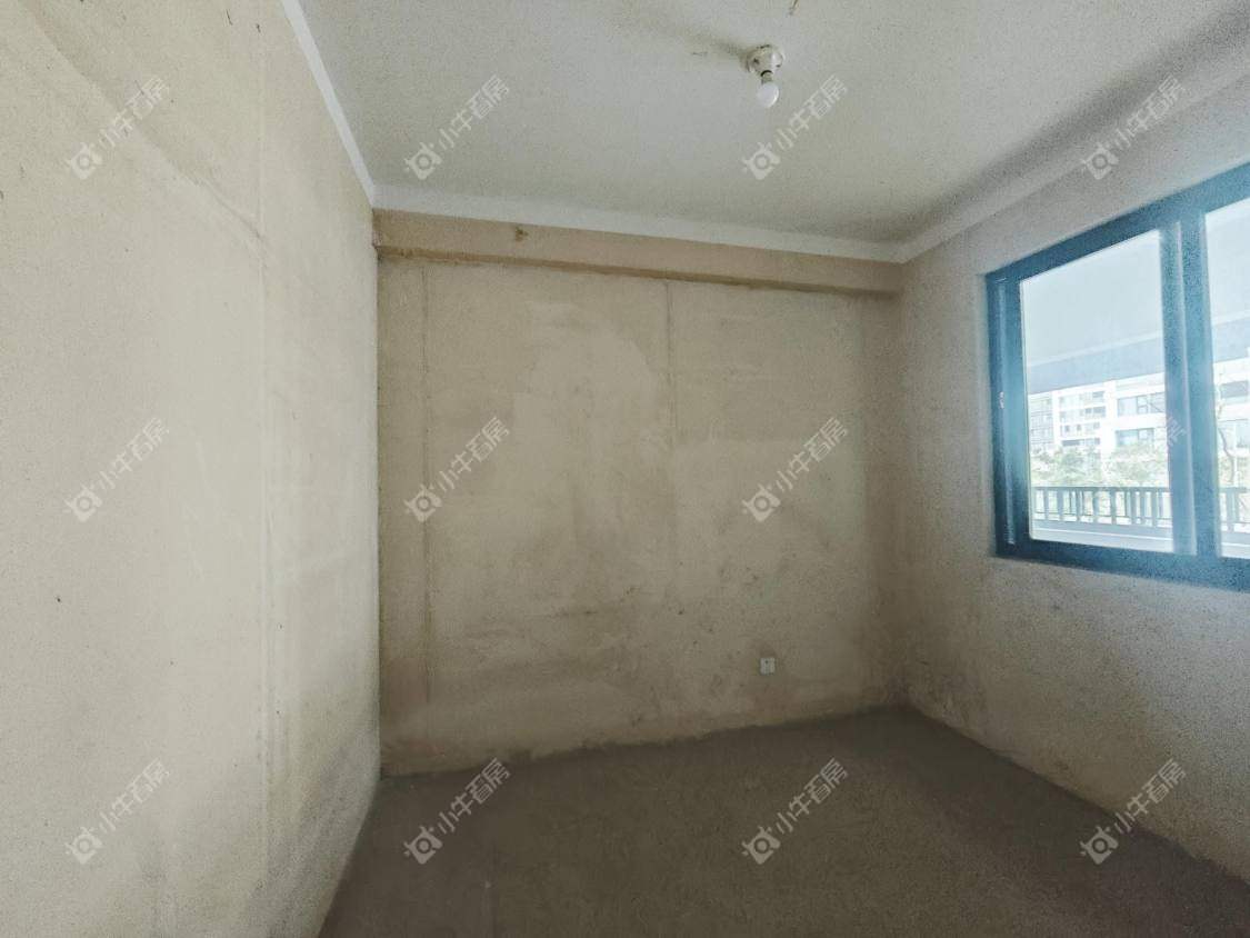 镇江融创华南映在售二手房源室内图_小牛看房