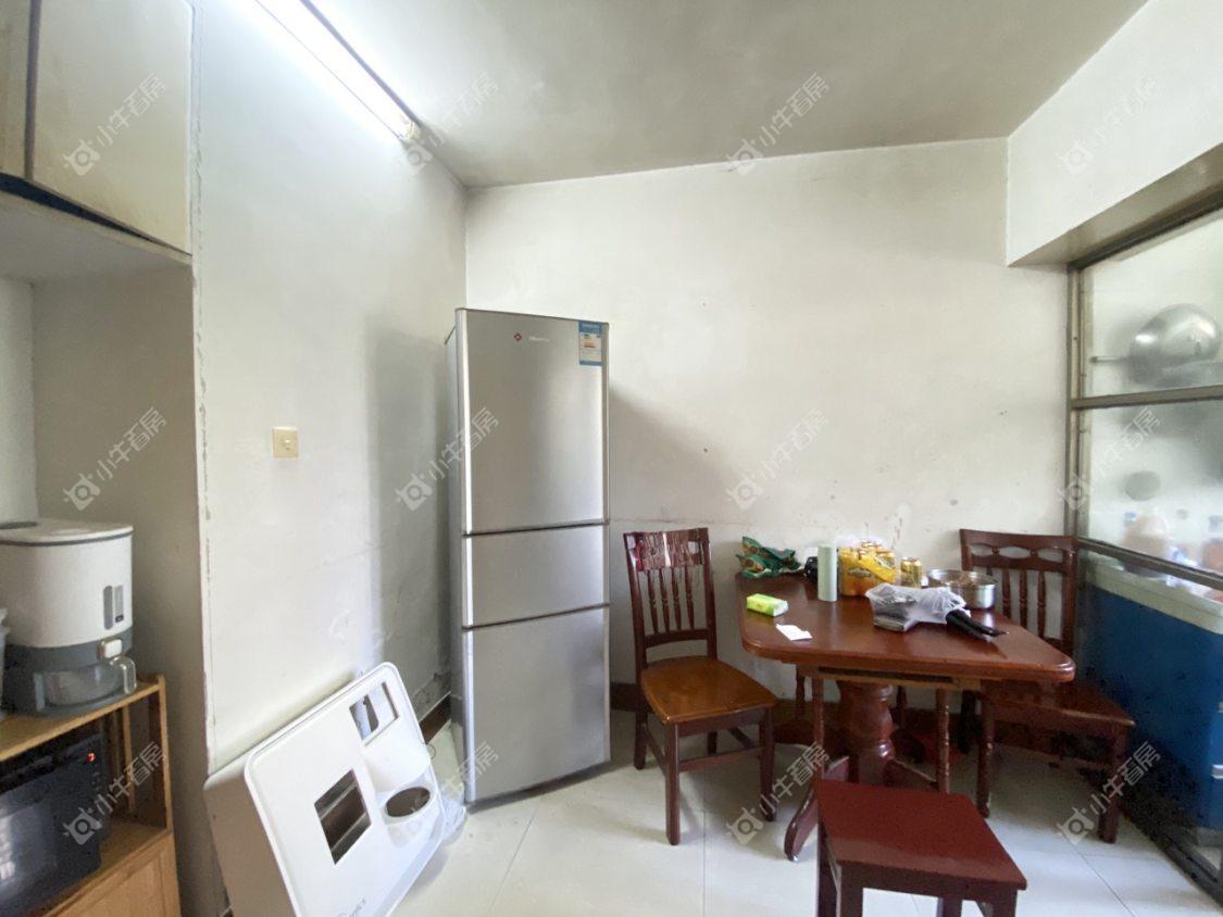 镇江华南新村在售二手房源室内图_小牛看房