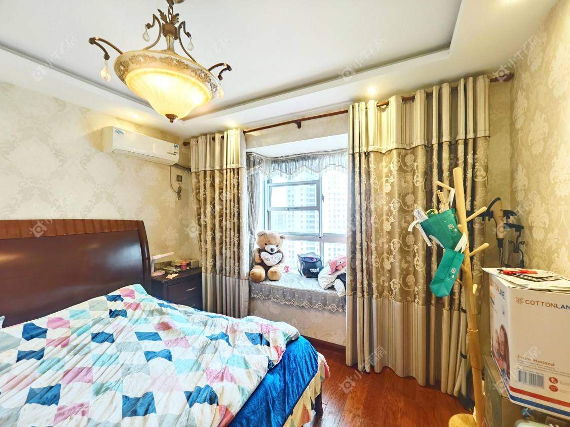 镇江名都新贵在售二手房源室内图_小牛看房