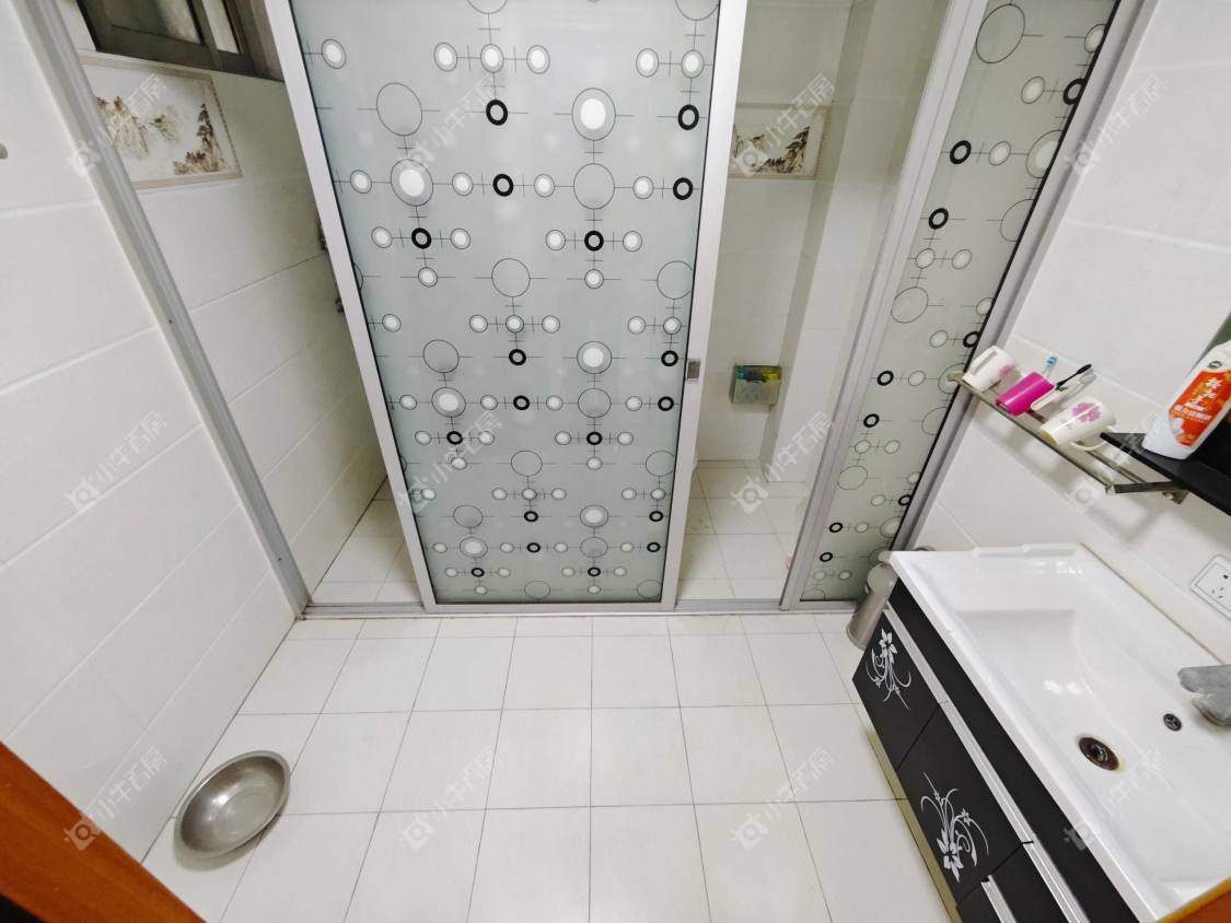 镇江平楼下在售二手房源室内图_小牛看房