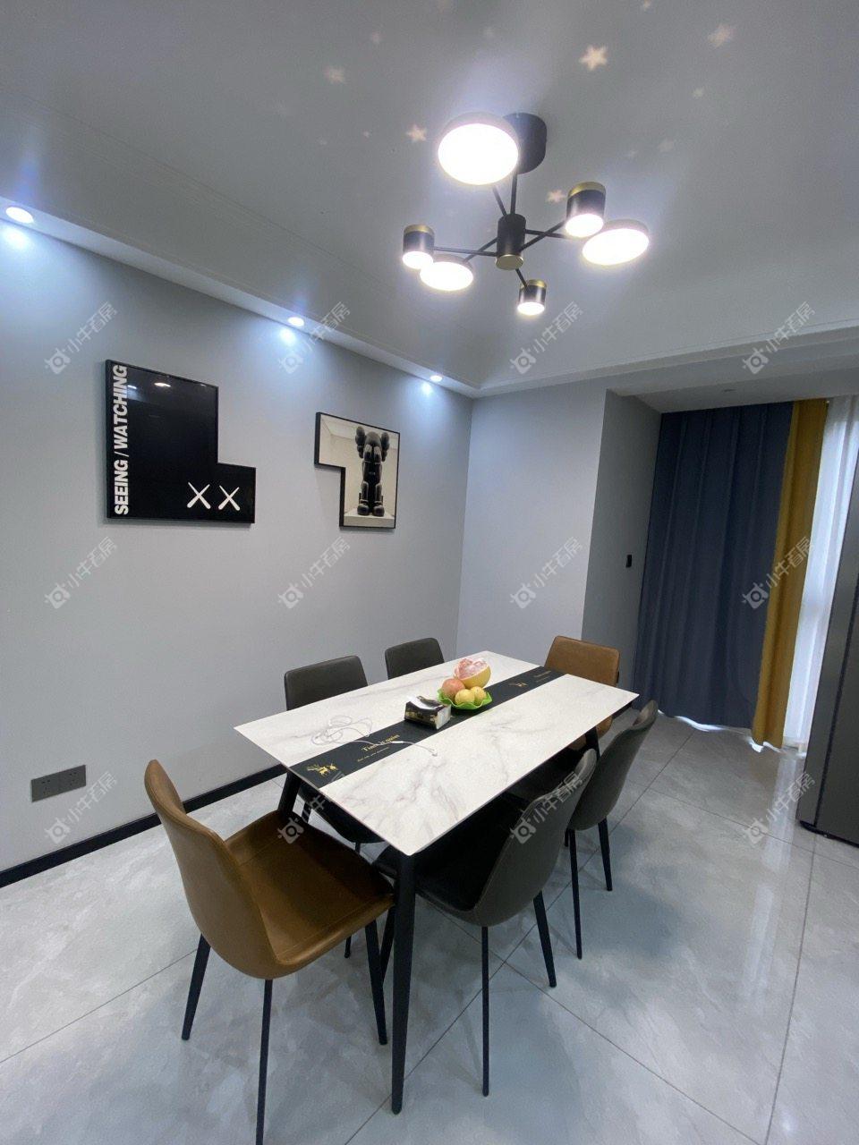 镇江凤熹台在售二手房源室内图_小牛看房