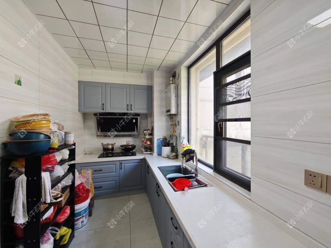 镇江滨河凤凰城在售二手房源室内图_小牛看房