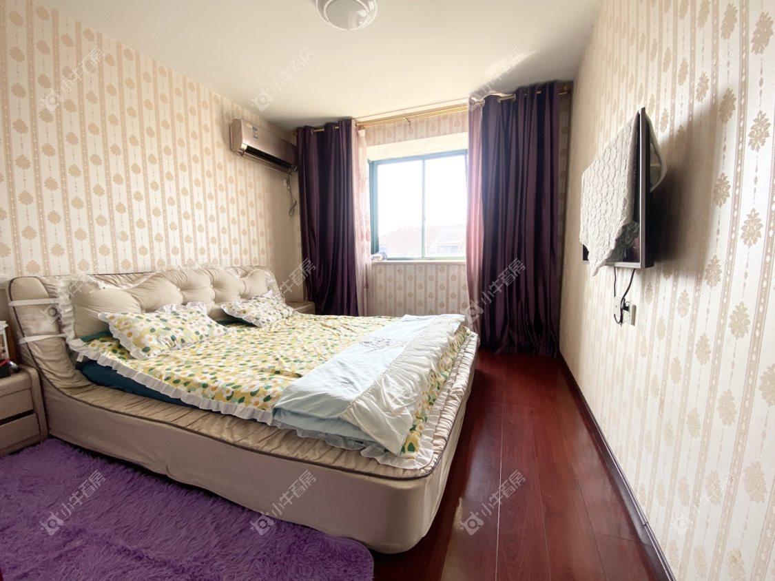 镇江金凤凰在售二手房源室内图_小牛看房