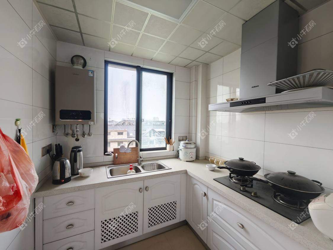 镇江世纪豪都在售二手房源室内图_小牛看房