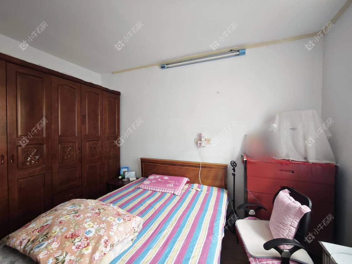 镇江云阳新村在售二手房源室内图_小牛看房