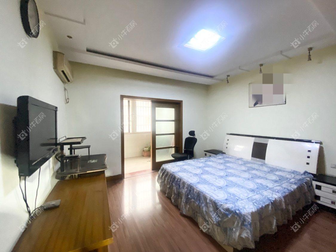 镇江华云公寓在售二手房源室内图_小牛看房