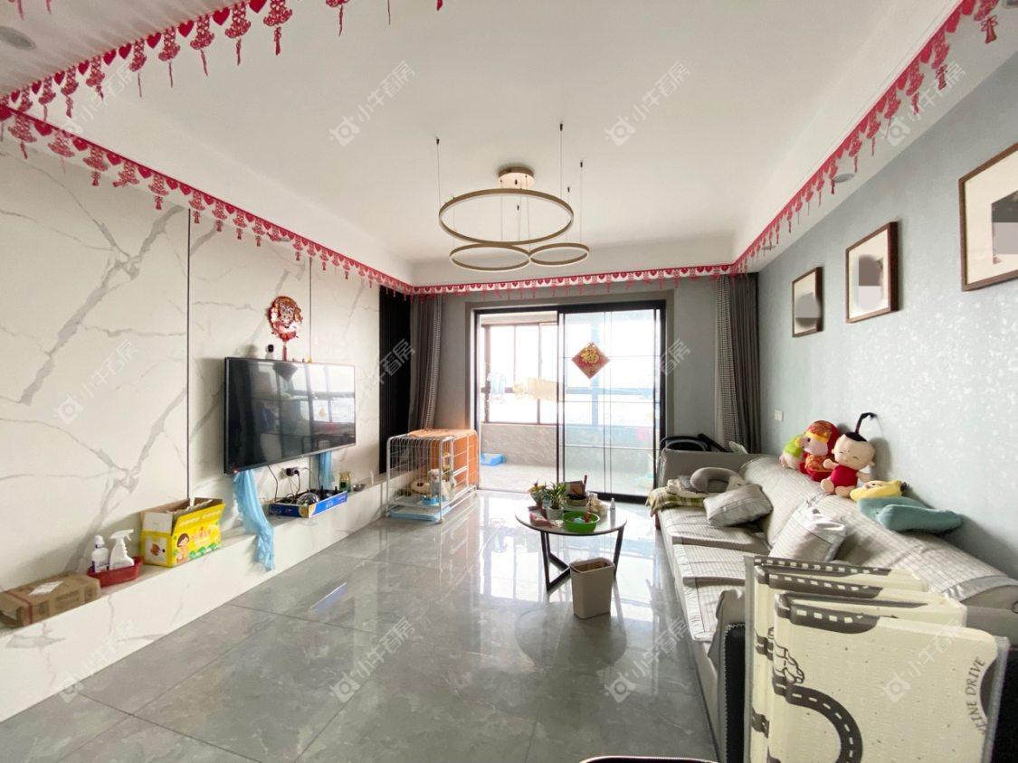 镇江凤凰郡在售二手房源室内图_小牛看房