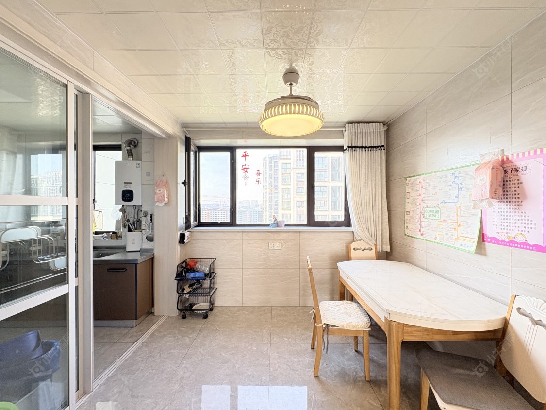 镇江滨河凤凰城在售二手房源室内图_小牛看房