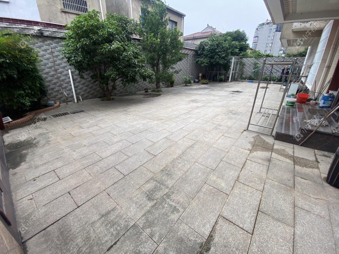 镇江泰豪公寓在售二手房源室内图_小牛看房