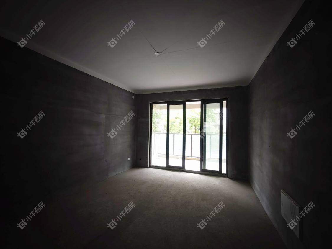 镇江珑蟠里在售二手房源室内图_小牛看房