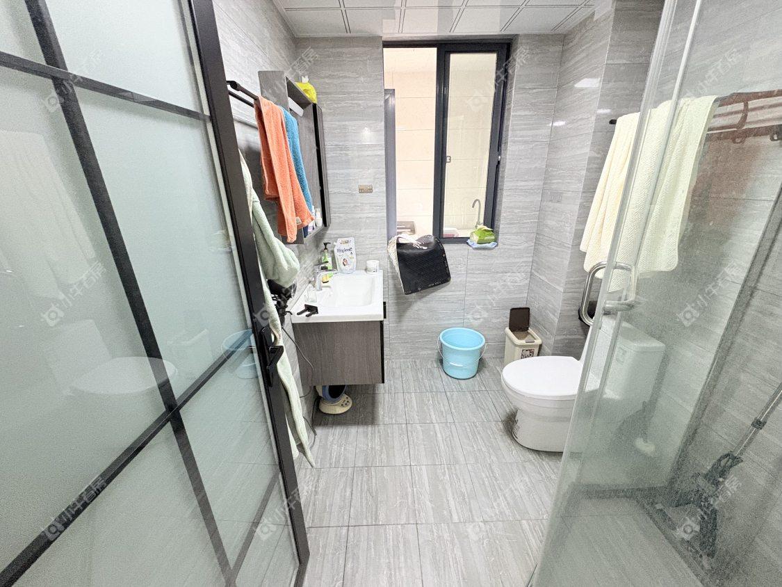 镇江华都锦城在售二手房源室内图_小牛看房