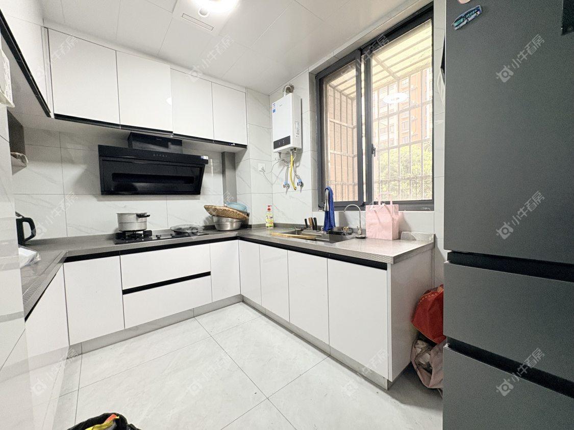 镇江东南新城在售二手房源室内图_小牛看房