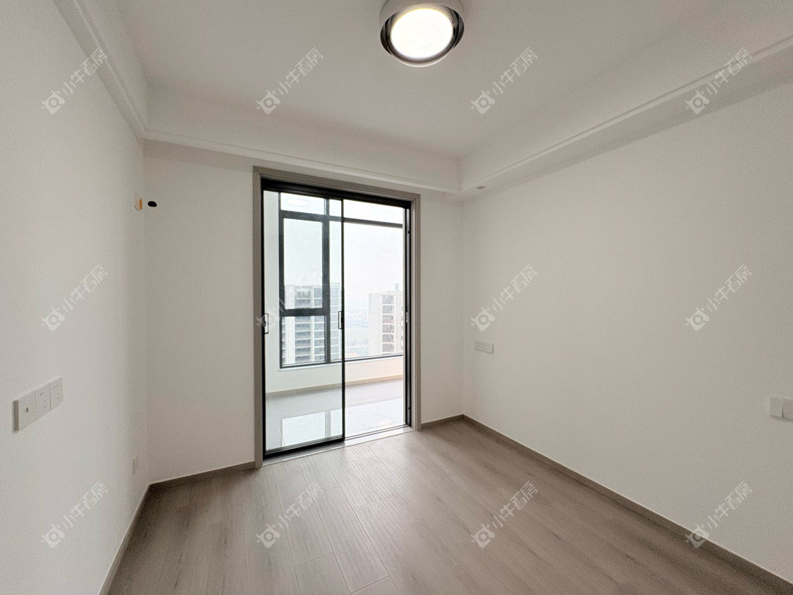 镇江融创华南映在售二手房源室内图_小牛看房