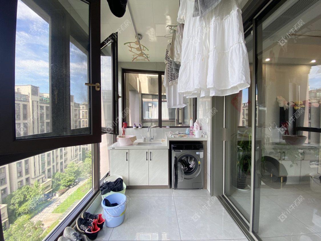 镇江滨河凤凰城在售二手房源室内图_小牛看房