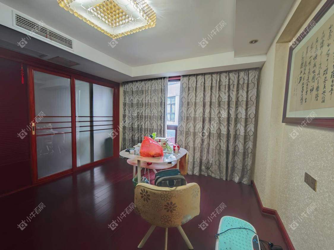 镇江天波城别墅区在售二手房源室内图_小牛看房