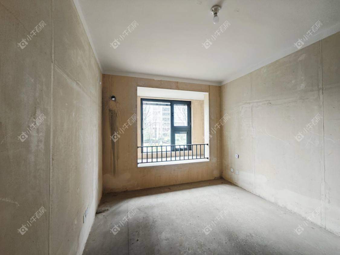 镇江融创华南映在售二手房源室内图_小牛看房