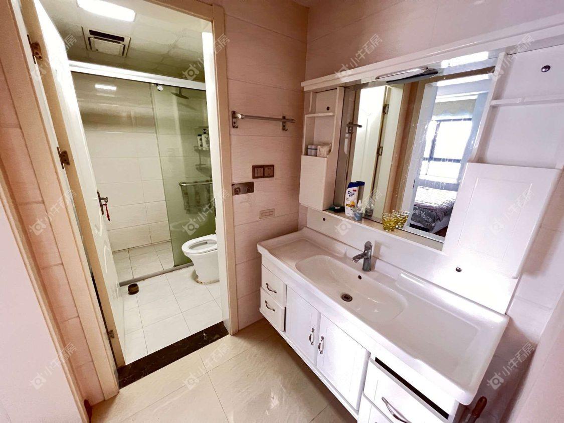 镇江荣城国际一期在售二手房源室内图_小牛看房