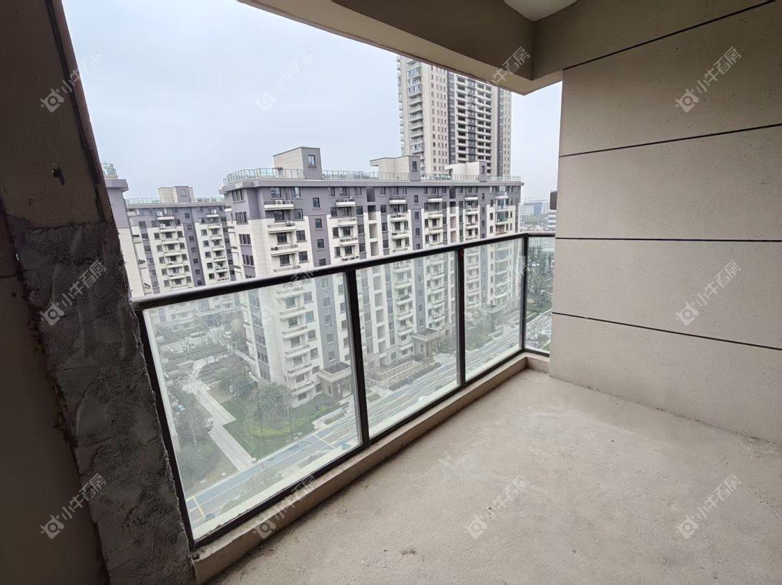 镇江珑蟠里在售二手房源室内图_小牛看房