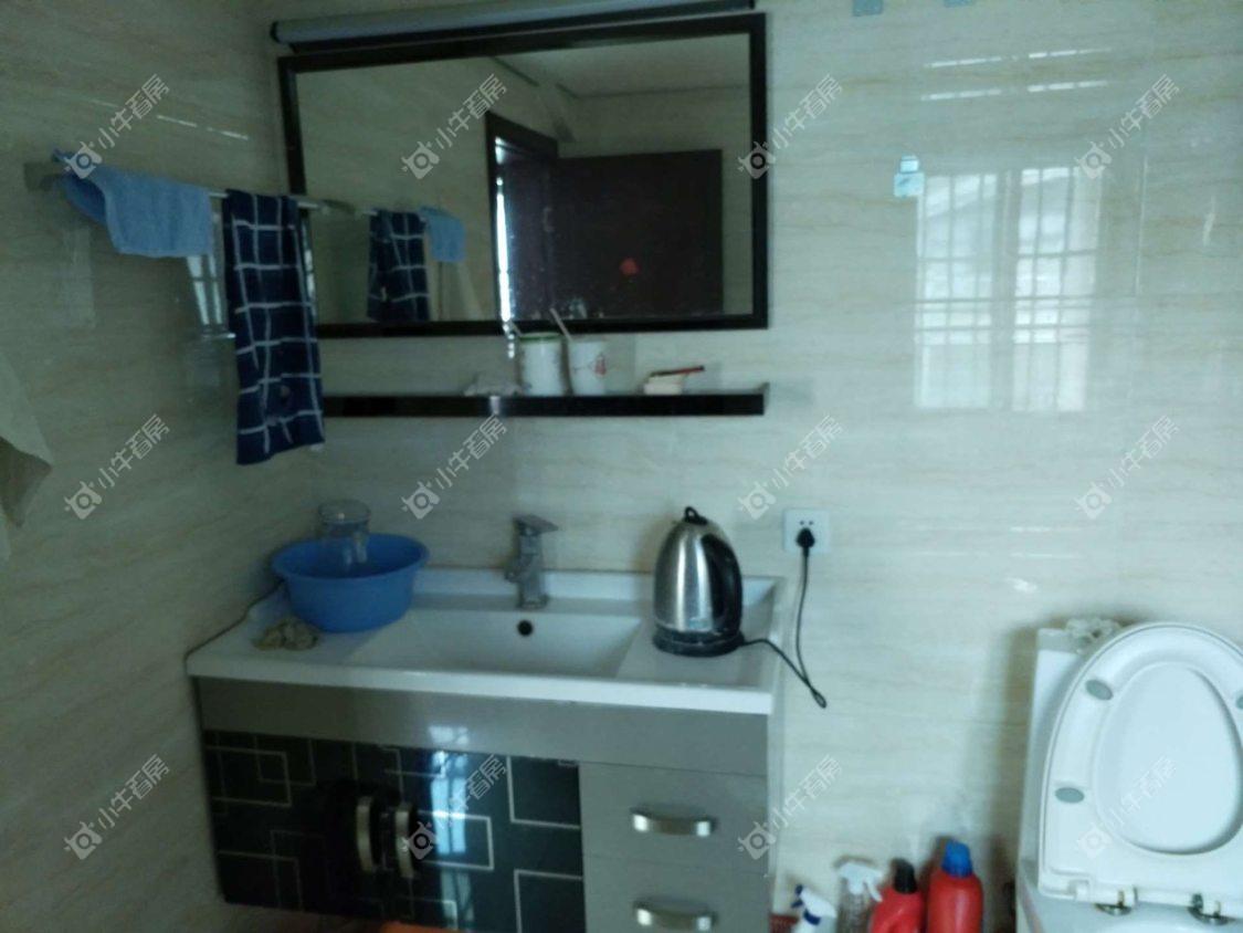 镇江佳景天城在售二手房源室内图_小牛看房