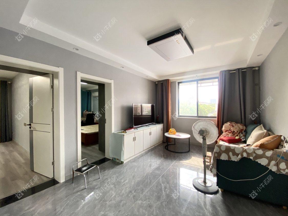 镇江迎春小区在售二手房源室内图_小牛看房