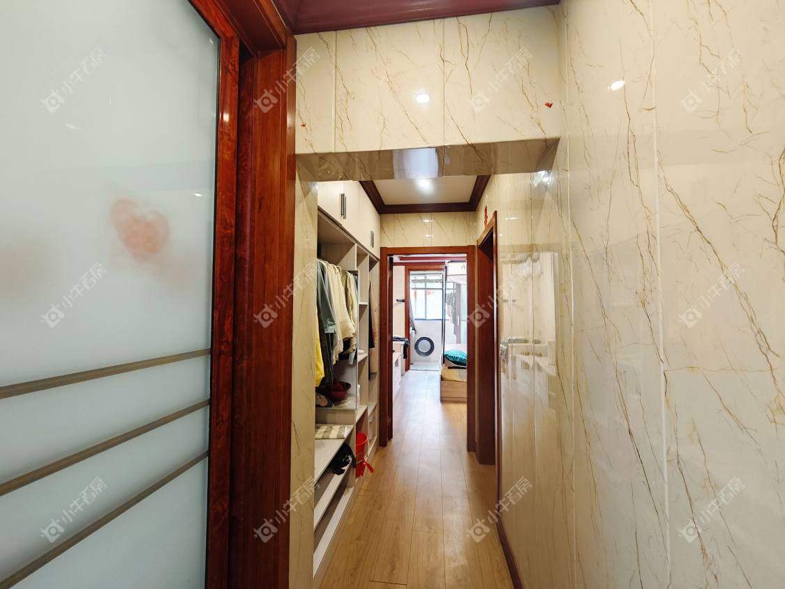 镇江东南新城在售二手房源室内图_小牛看房