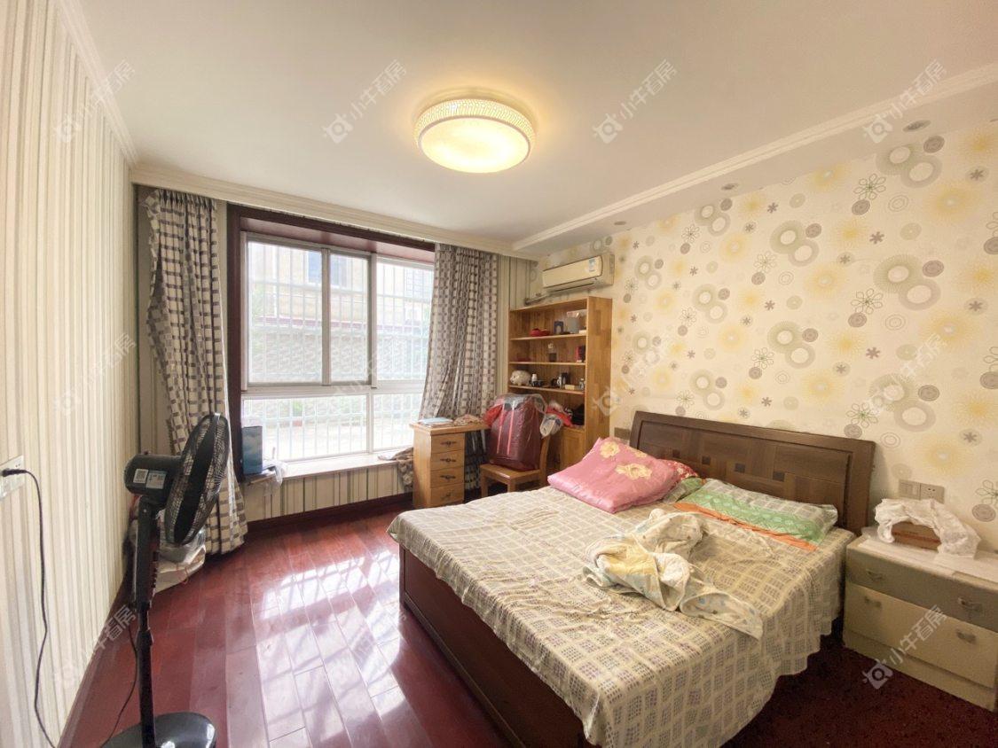 镇江泰豪公寓在售二手房源室内图_小牛看房