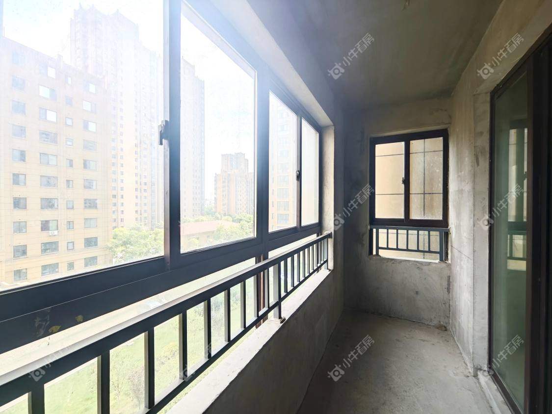 镇江汇金天地在售二手房源室内图_小牛看房