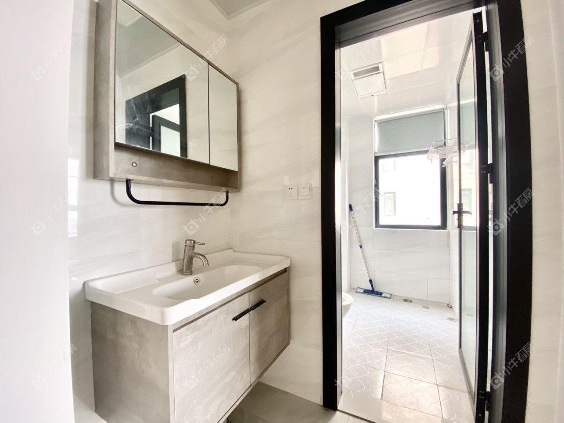 镇江东方盛世在售二手房源室内图_小牛看房