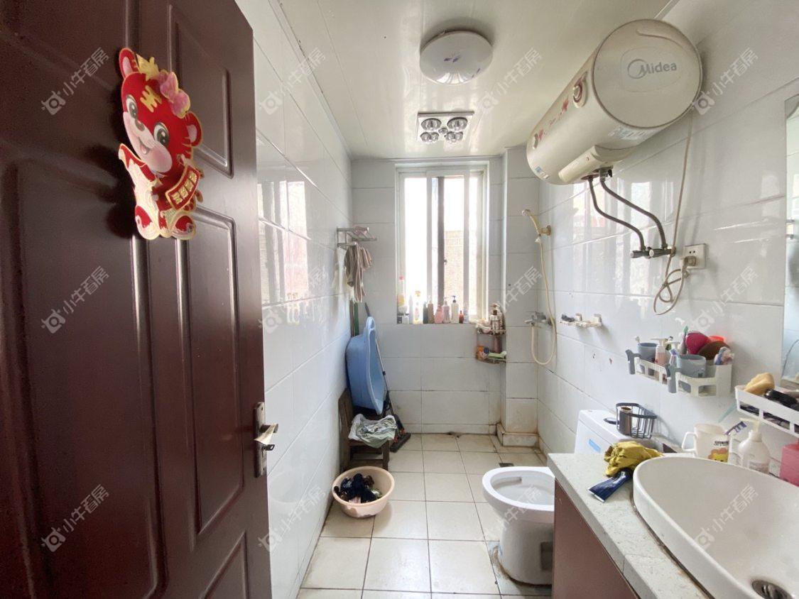 镇江凰嘉花苑在售二手房源室内图_小牛看房