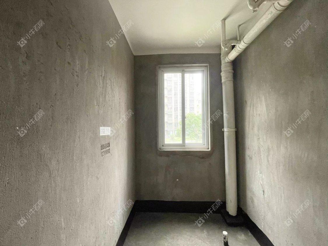 镇江和谐里在售二手房源室内图_小牛看房