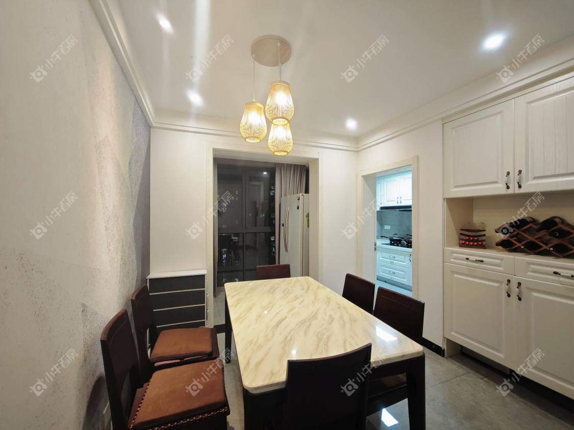 镇江华都锦城在售二手房源室内图_小牛看房