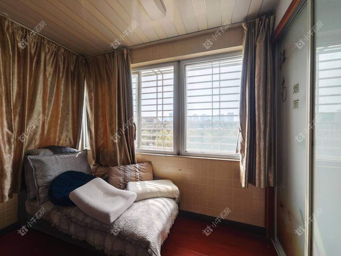 镇江金香花园在售二手房源室内图_小牛看房