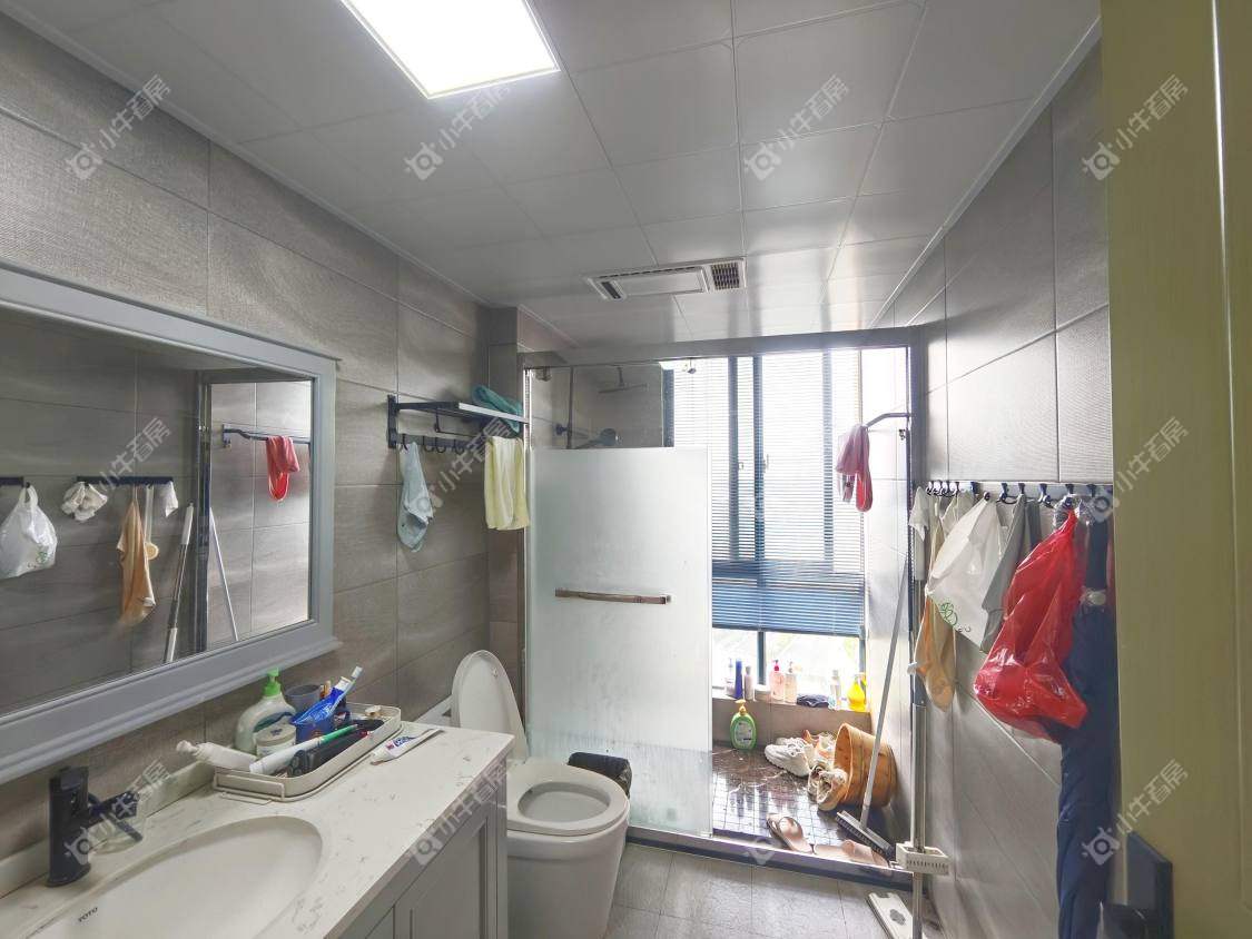 镇江粤港臻园在售二手房源室内图_小牛看房