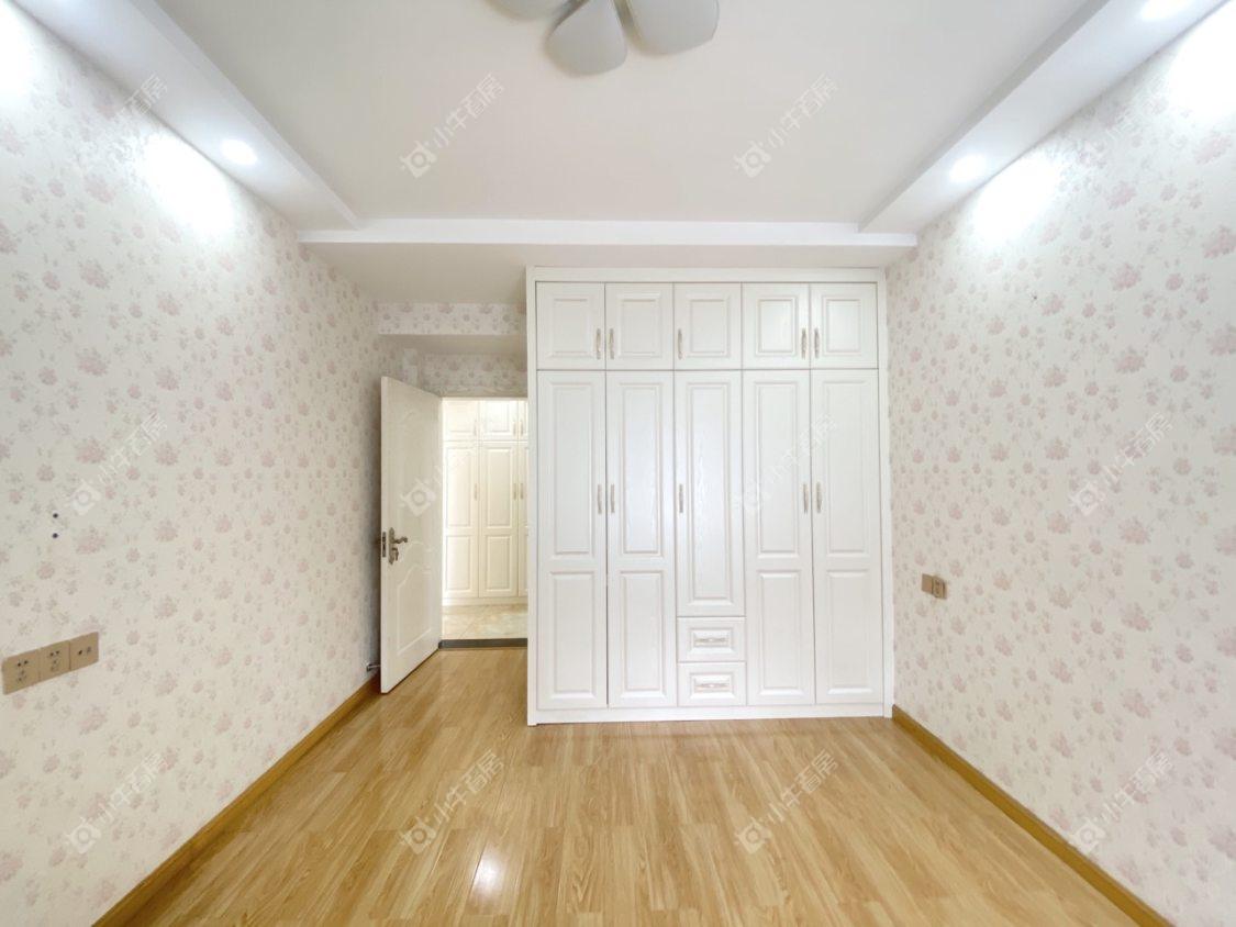 镇江国信宜和在售二手房源室内图_小牛看房