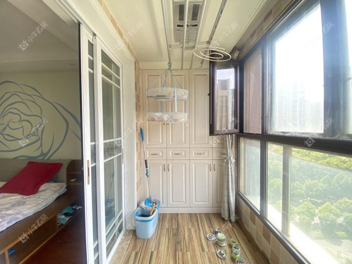 镇江滨河凤凰城在售二手房源室内图_小牛看房