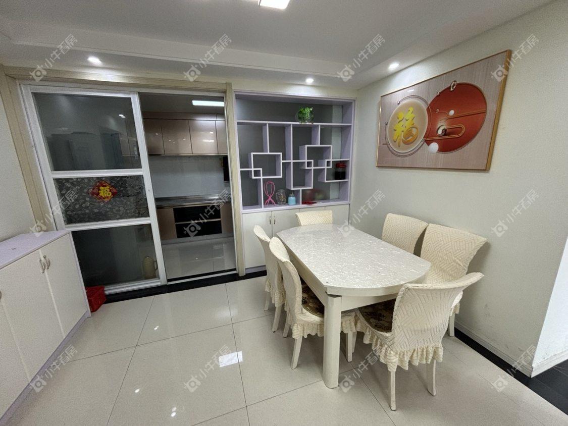 镇江欧洲城在售二手房源室内图_小牛看房