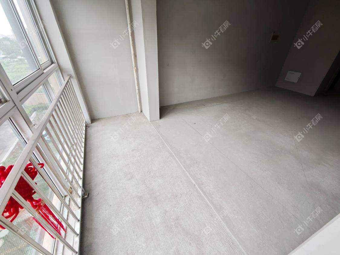 镇江和谐里在售二手房源室内图_小牛看房