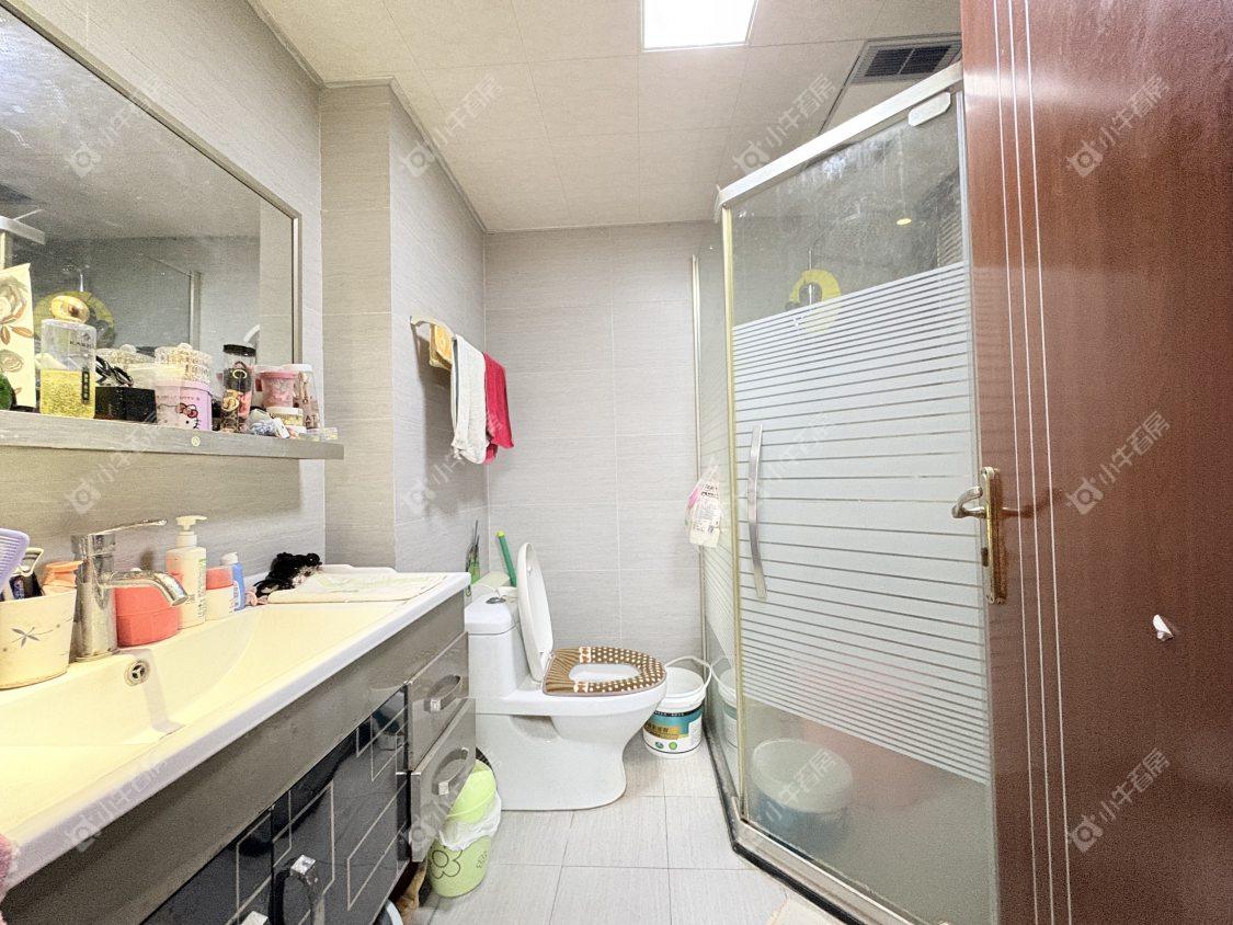 镇江华都锦城在售二手房源室内图_小牛看房