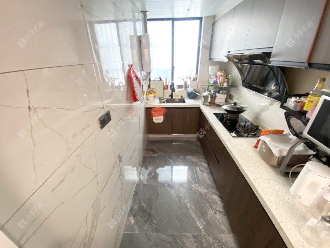 镇江龙凤新村在售二手房源室内图_小牛看房