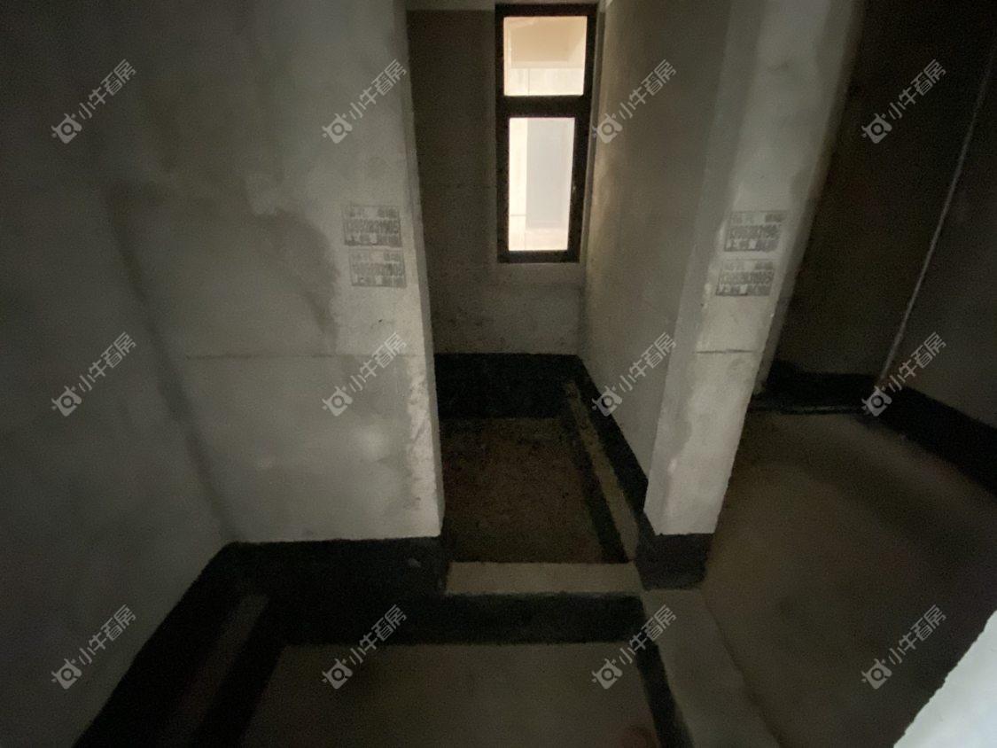 镇江昆仑华府在售二手房源室内图_小牛看房