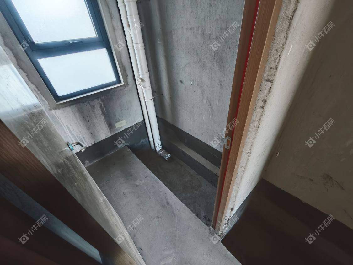 镇江融创华南映在售二手房源室内图_小牛看房