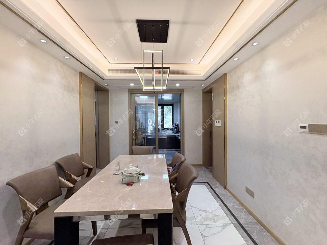 镇江凤凰郡在售二手房源室内图_小牛看房