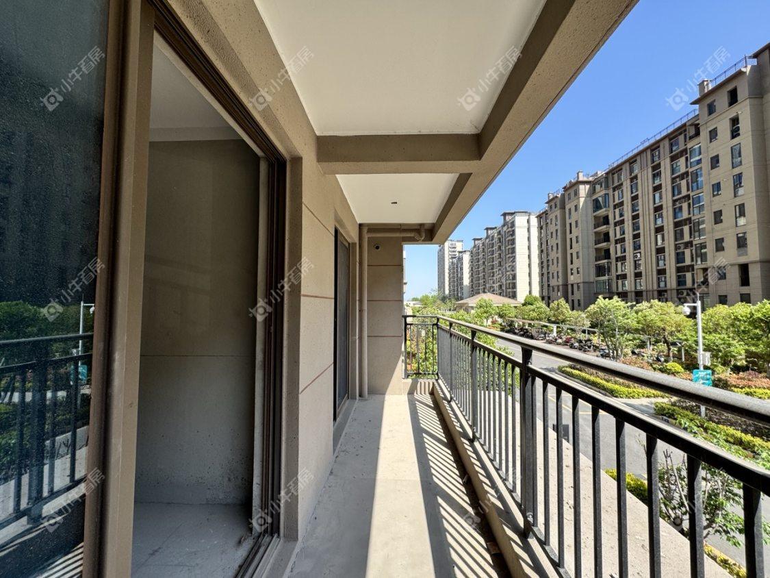 镇江碧桂园樾府在售二手房源室内图_小牛看房