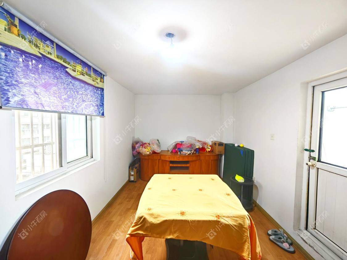 镇江东南新城在售二手房源室内图_小牛看房