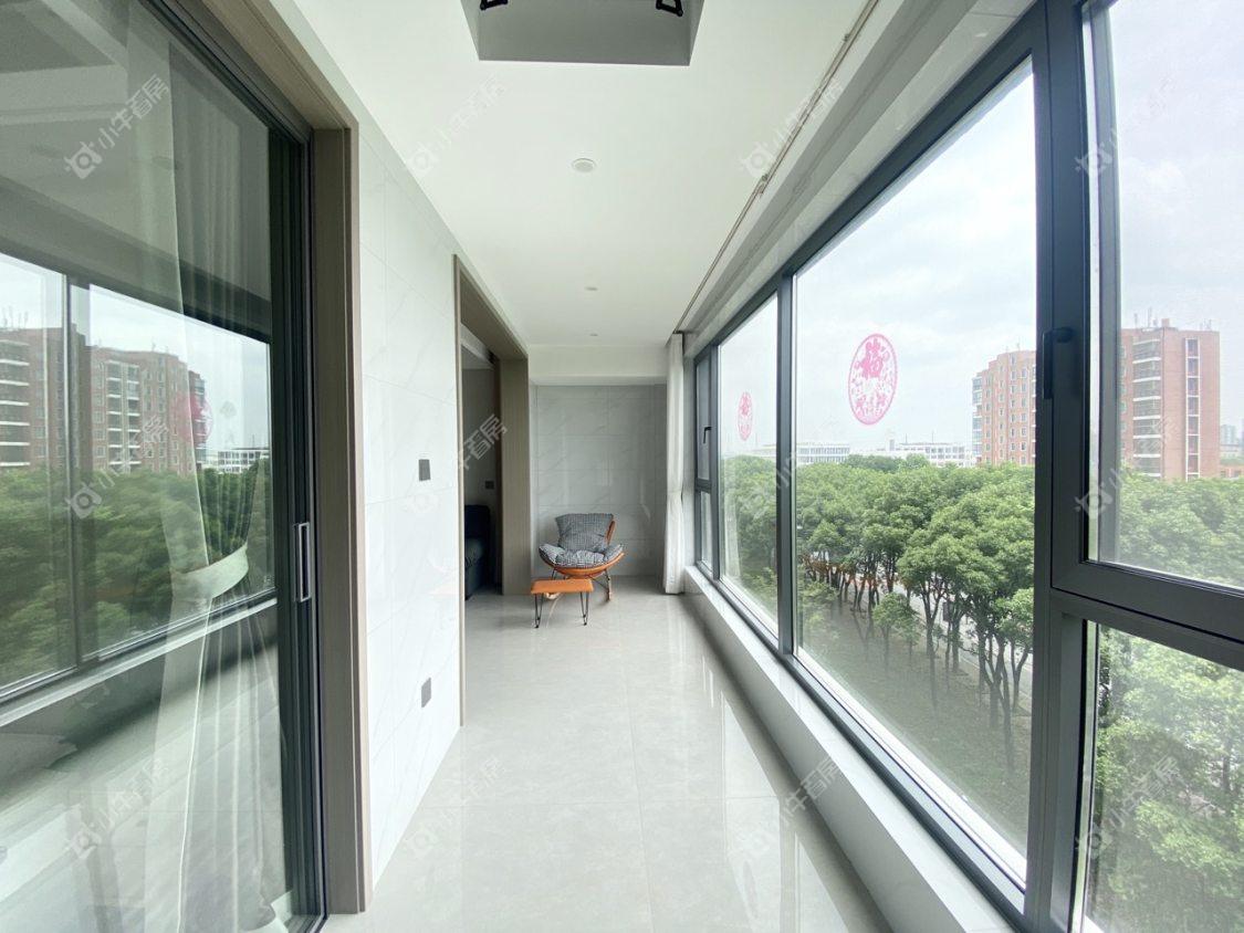 镇江融创华南映在售二手房源室内图_小牛看房